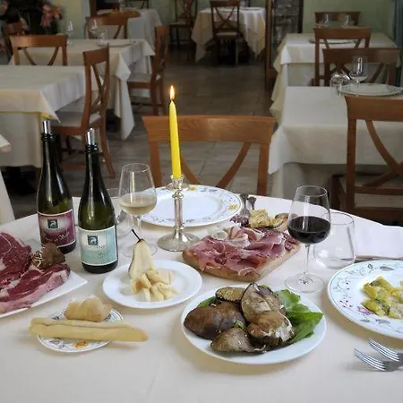 Il Rampicante-monticelli Terme Монтичелли-Терме