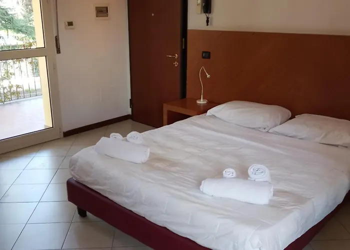 Il Rampicante-monticelli Terme * Monticelli Terme